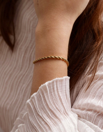 AMORE ROPE CHAIN BRACELET