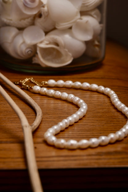 CHANTILLY PEARL NECKLACE