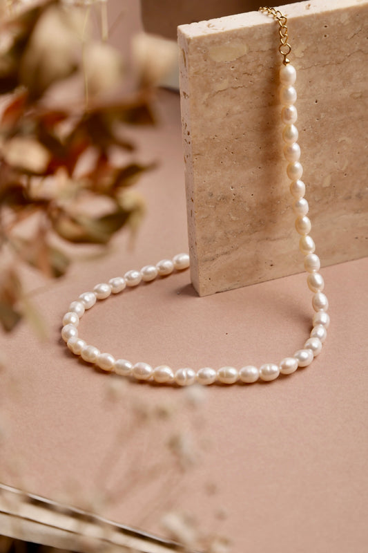 CHANTILLY PEARL NECKLACE